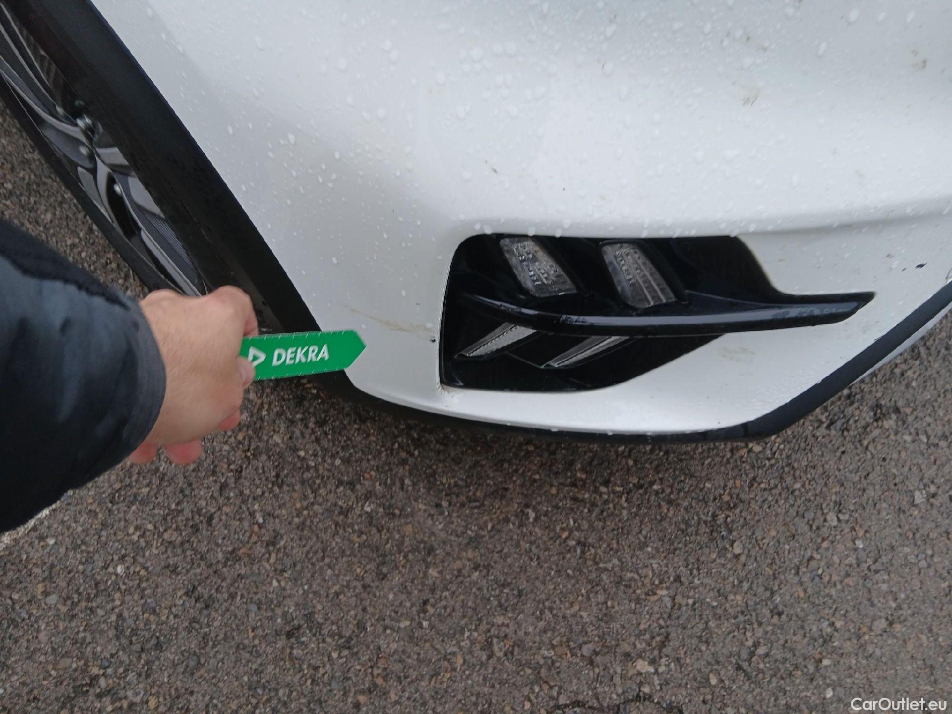  KIA  Niro KIA  / 2019 / 5P / crossover 1.6 GDi HEV 104kW (141CV) Drive #4