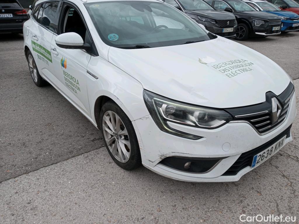  Renault  Megane RENAULT Mégane / 2015 / 5P / familiar Sp. Tourer Zen En. dCi 81kW (110CV) #52