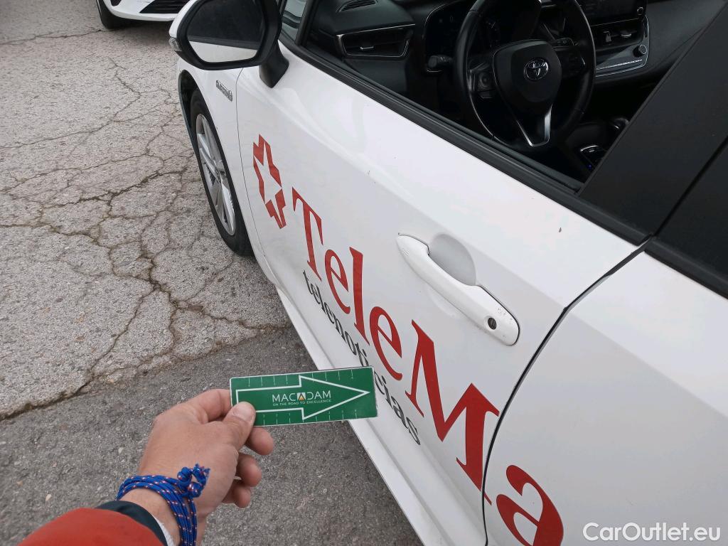  Toyota  Corolla TOYOTA  1.8 125H ACTIVE TECH E-CVT #46