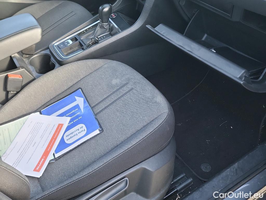  Seat  ATECA SEAT  / 2016 / 5P / todoterreno 2.0 TDI 110kW (150CV) DSG Style Go M(SP) #17