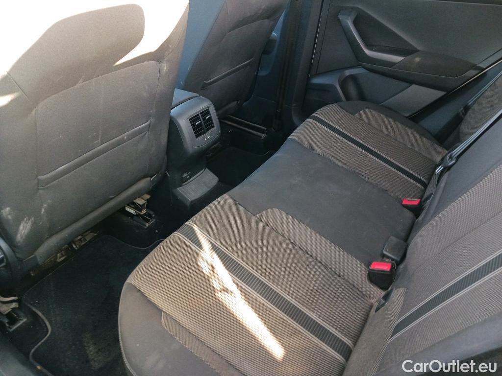  Volkswagen  T-ROC VOLKSWAGEN  / 2017 / 5P / todoterreno Advance 1.6 TDI 85kW (115CV) #6