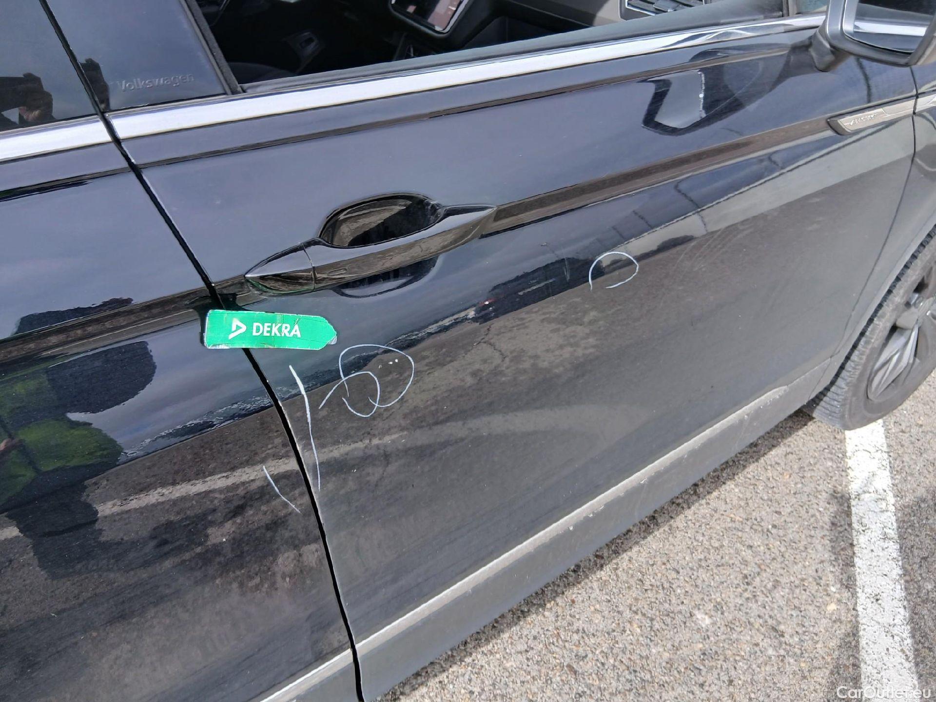  Volkswagen  Tiguan VOLKSWAGEN  Allspace / 2021 / 5P / todoterreno Life 2.0 TDI 110kW (150CV) DSG #40