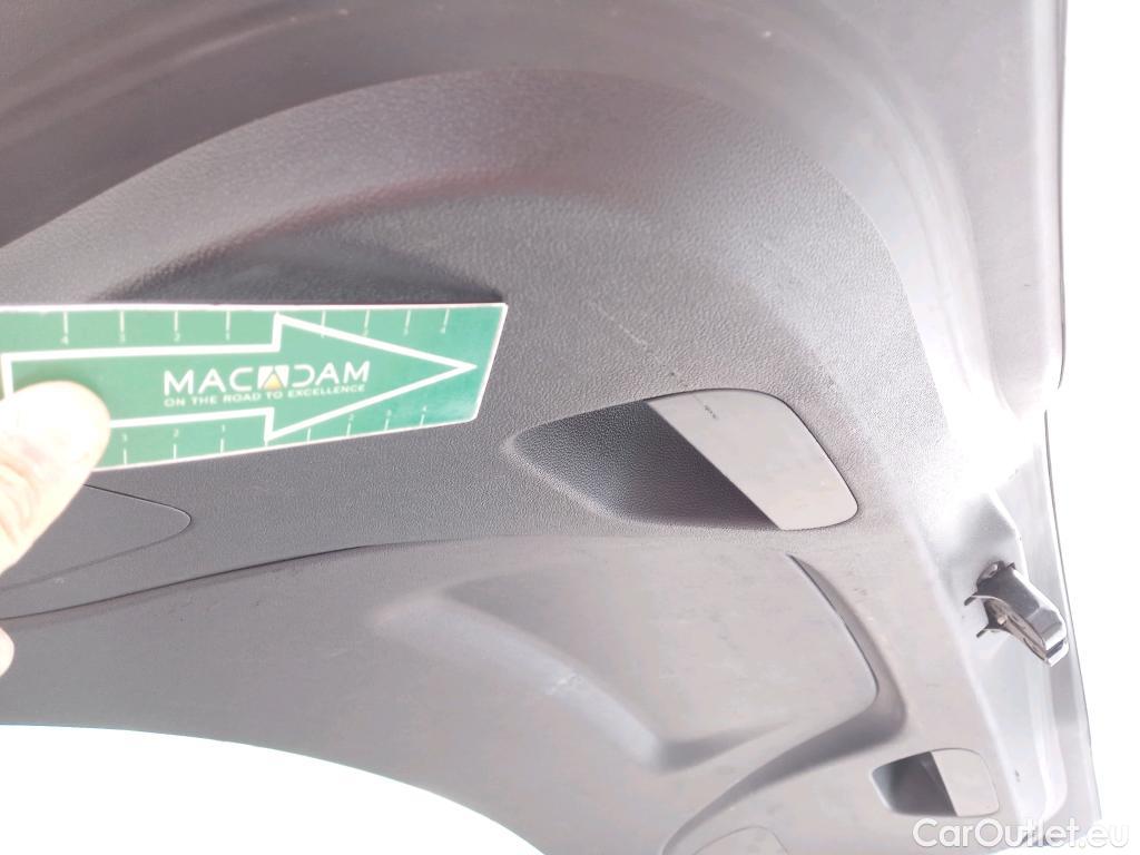  Renault  Megane RENAULT Mégane / 2015 / 5P / familiar Sp. Tourer Zen En. dCi 81kW (110CV) #36