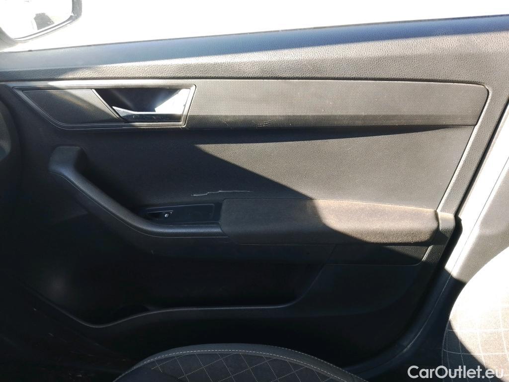  Skoda  Fabia SKODA  / 2018 / 5P / berlina con portón 1.0 TSI 81kW (110cv) Ambition Plus (CX) #28