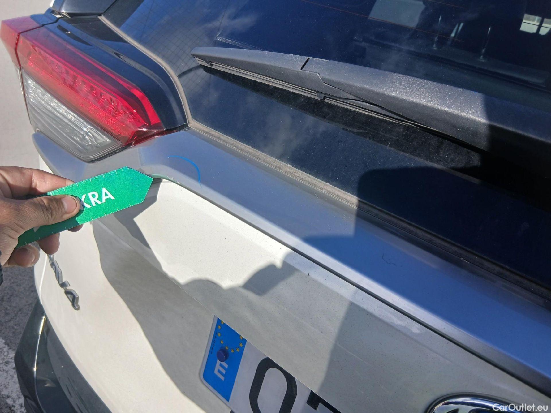  Toyota  RAV4 TOYOTA  / 2018 / 5P / todoterreno 2.5l 220H Style #27