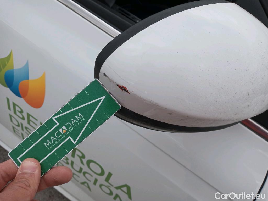  Renault  Megane RENAULT Mégane / 2015 / 5P / familiar Sp. Tourer Zen En. dCi 81kW (110CV) #43