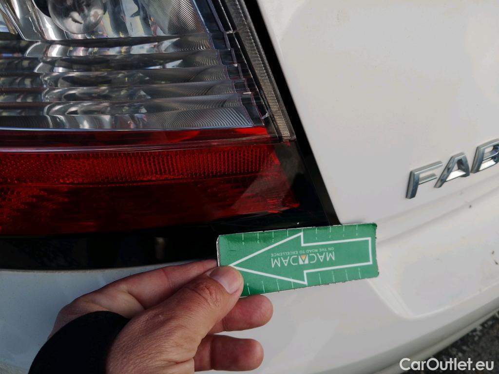  Skoda  Fabia SKODA  / 2018 / 5P / berlina con portón 1.0 TSI 81kW (110cv) Ambition Plus (CX) #4