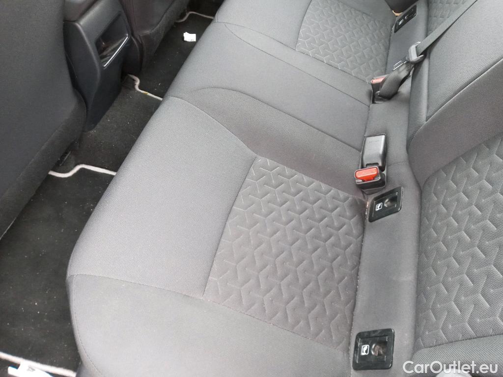  Toyota  Corolla TOYOTA  1.8 125H ACTIVE TECH E-CVT #39