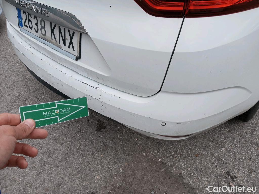  Renault  Megane RENAULT Mégane / 2015 / 5P / familiar Sp. Tourer Zen En. dCi 81kW (110CV) #40