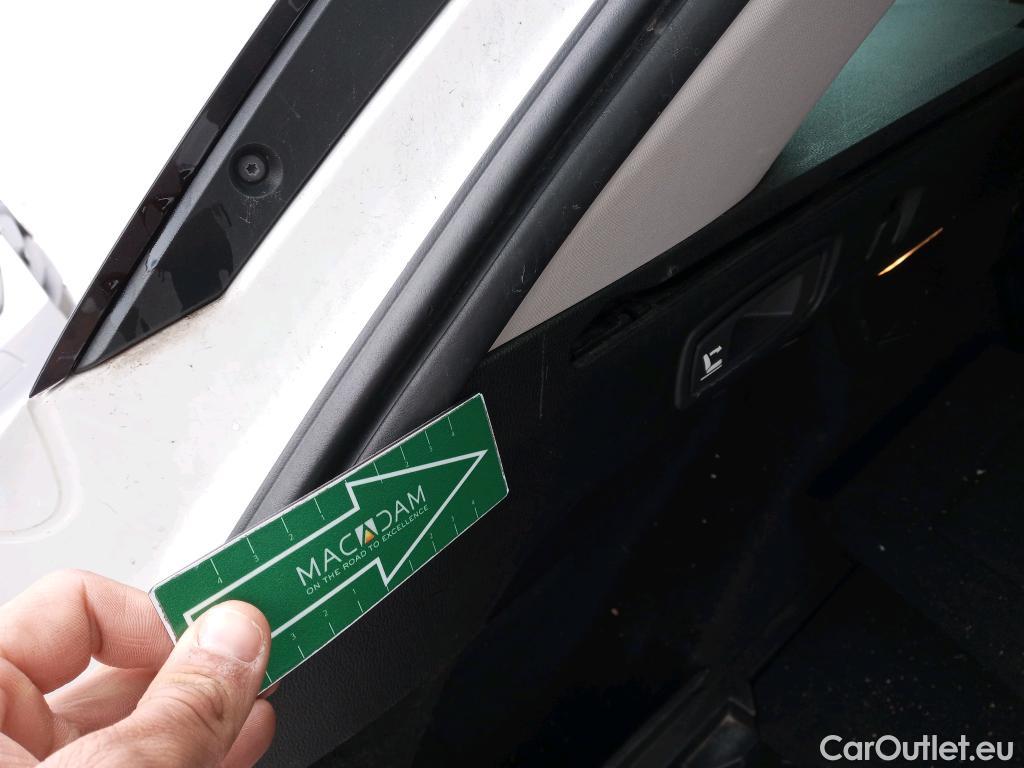  Renault  Megane RENAULT Mégane / 2015 / 5P / familiar Sp. Tourer Zen En. dCi 81kW (110CV) #32