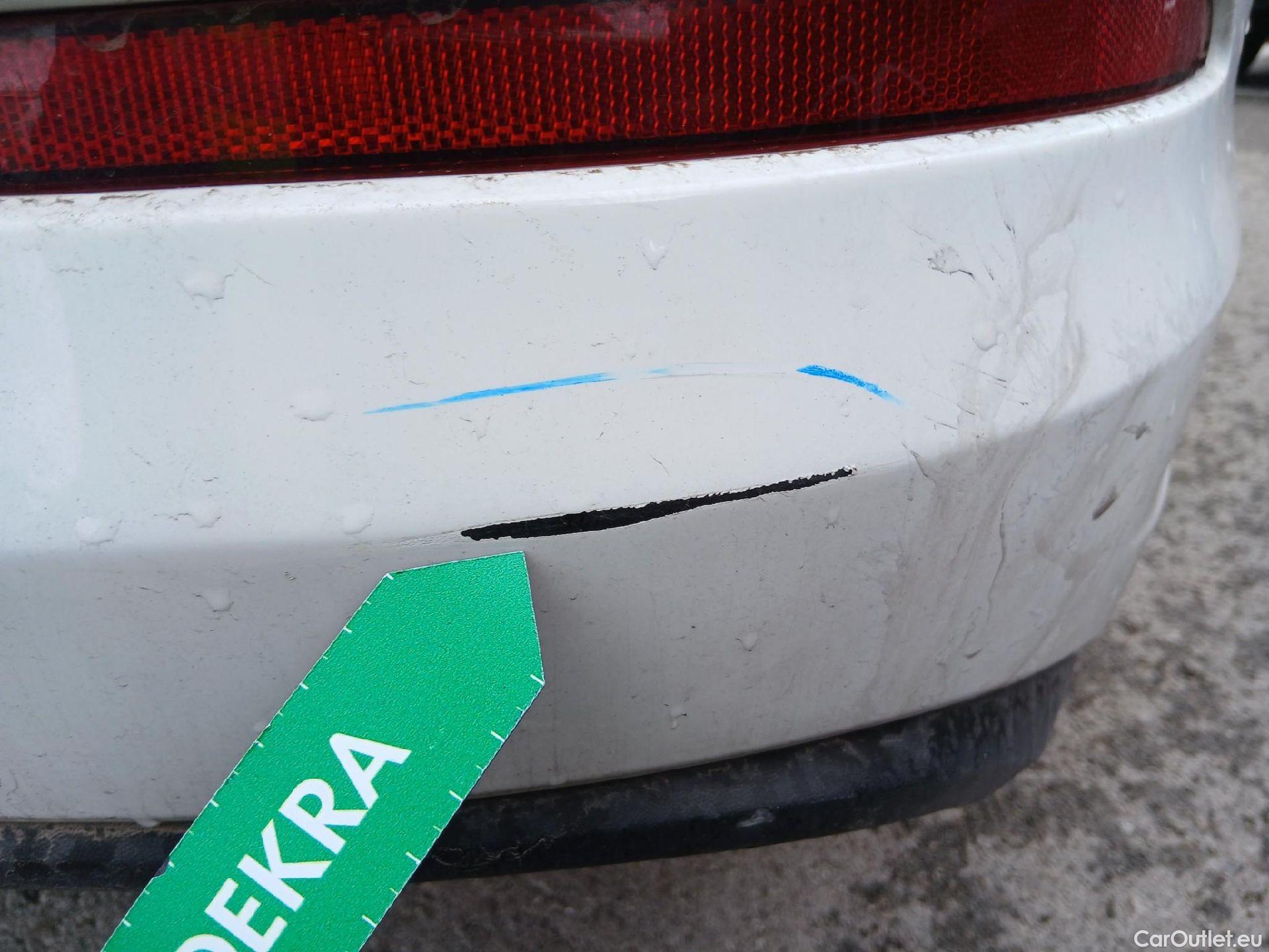  Volkswagen  Golf  VOLKSWAGEN / 2020 / 5P / familiar Life 1.0 eTSI 81kW (110CV) DSG Variant #19