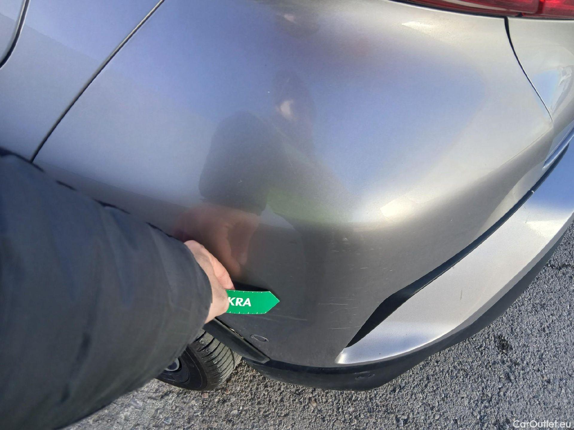  Toyota  C-HR TOYOTA  / 2016 / 5P / todoterreno 1.8 125H Advance (CX) #15