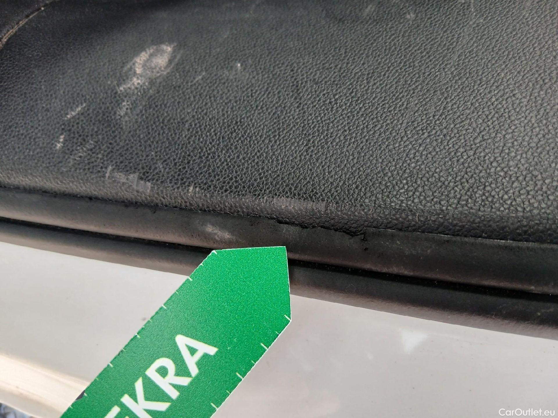  Volkswagen  Golf  VOLKSWAGEN / 2020 / 5P / familiar Life 1.0 eTSI 81kW (110CV) DSG Variant #49