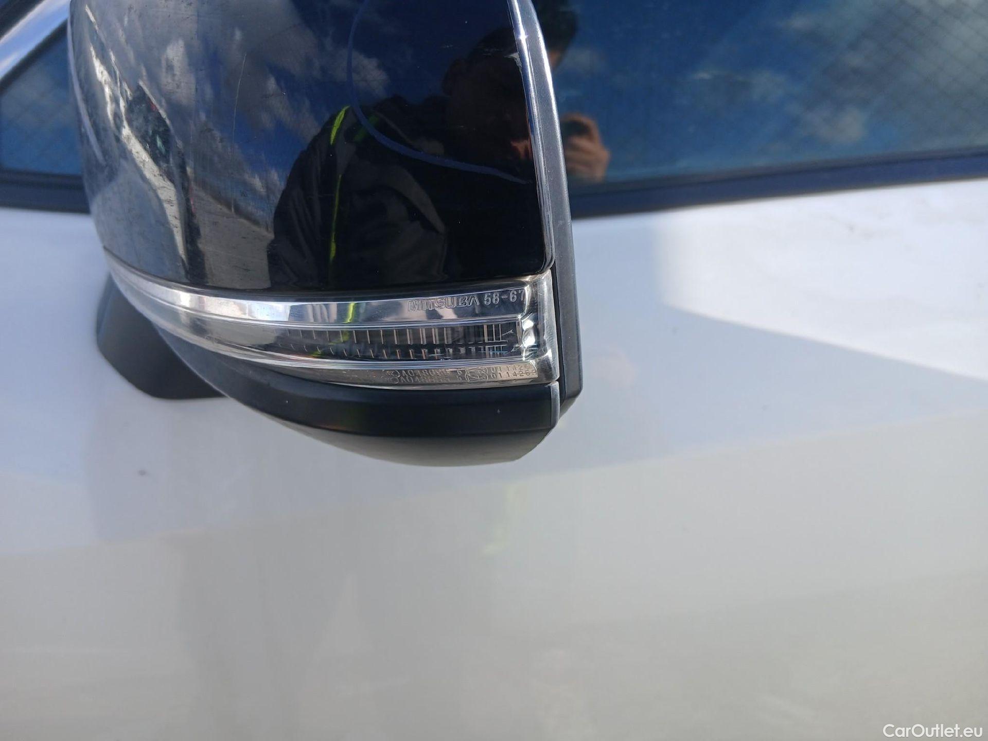  Toyota  RAV4 TOYOTA  / 2018 / 5P / todoterreno 2.5l 220H Style #18