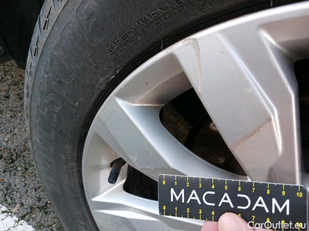  Volkswagen  T-ROC VOLKSWAGEN  / 2017 / 5P / todoterreno Advance 1.6 TDI 85kW (115CV) #12