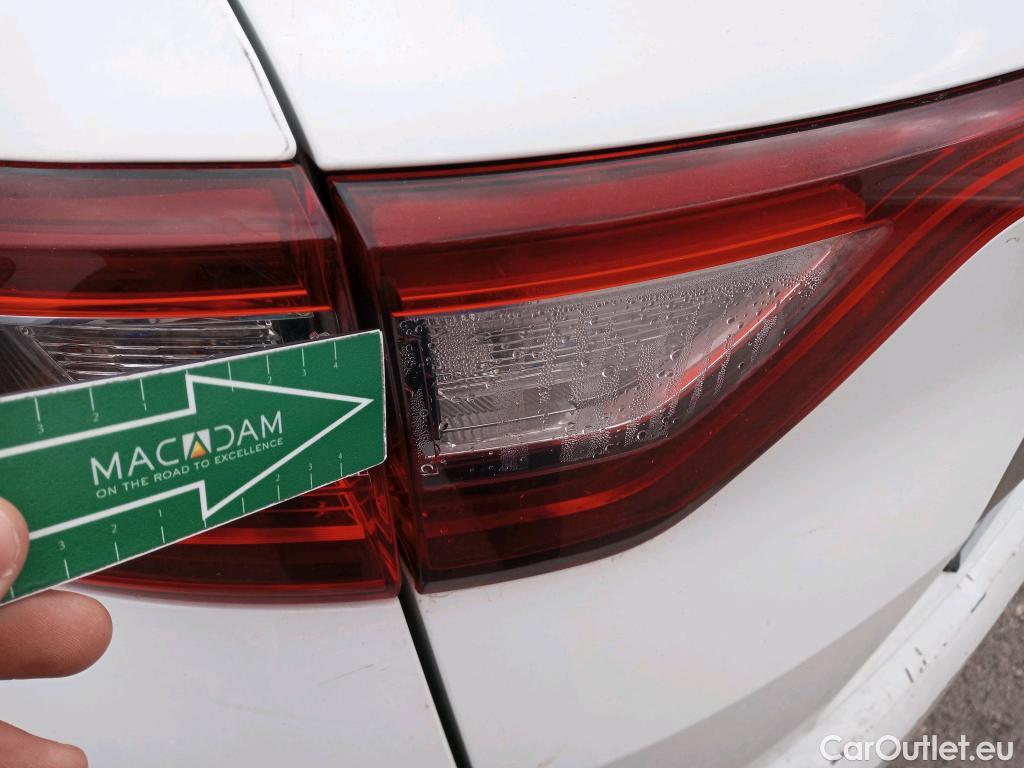  Renault  Megane RENAULT Mégane / 2015 / 5P / familiar Sp. Tourer Zen En. dCi 81kW (110CV) #6