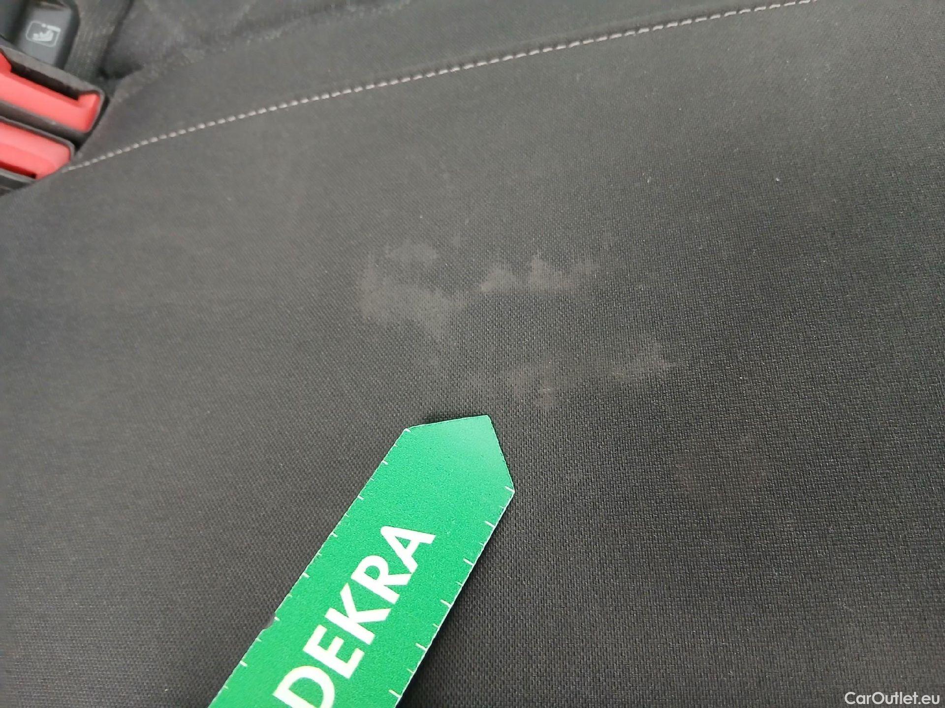  Volkswagen  Golf  VOLKSWAGEN / 2020 / 5P / familiar Life 1.0 eTSI 81kW (110CV) DSG Variant #41