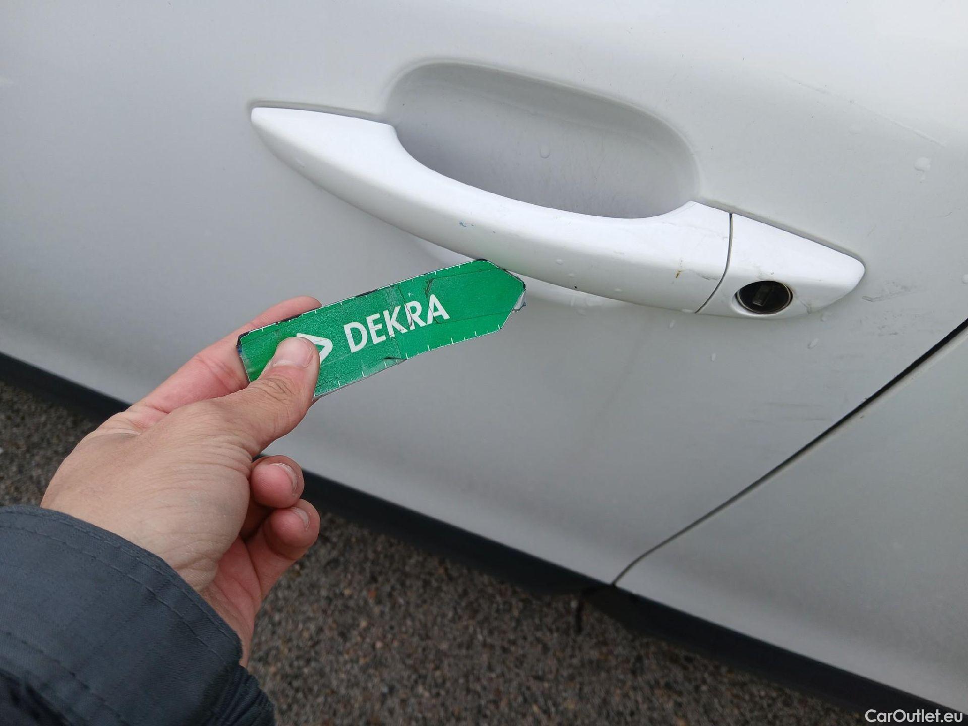  Peugeot  2008 PEUGEOT  / 2019 / 5P / todoterreno Active Puretech 100 S&S BVM6 #11