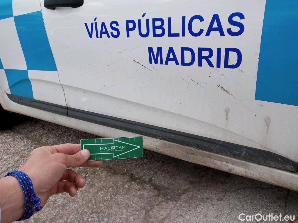  Renault  Clio RENAULT  / 2019 / 5P / berlina con portón Business TCe 74 kW (100CV) GLP #2