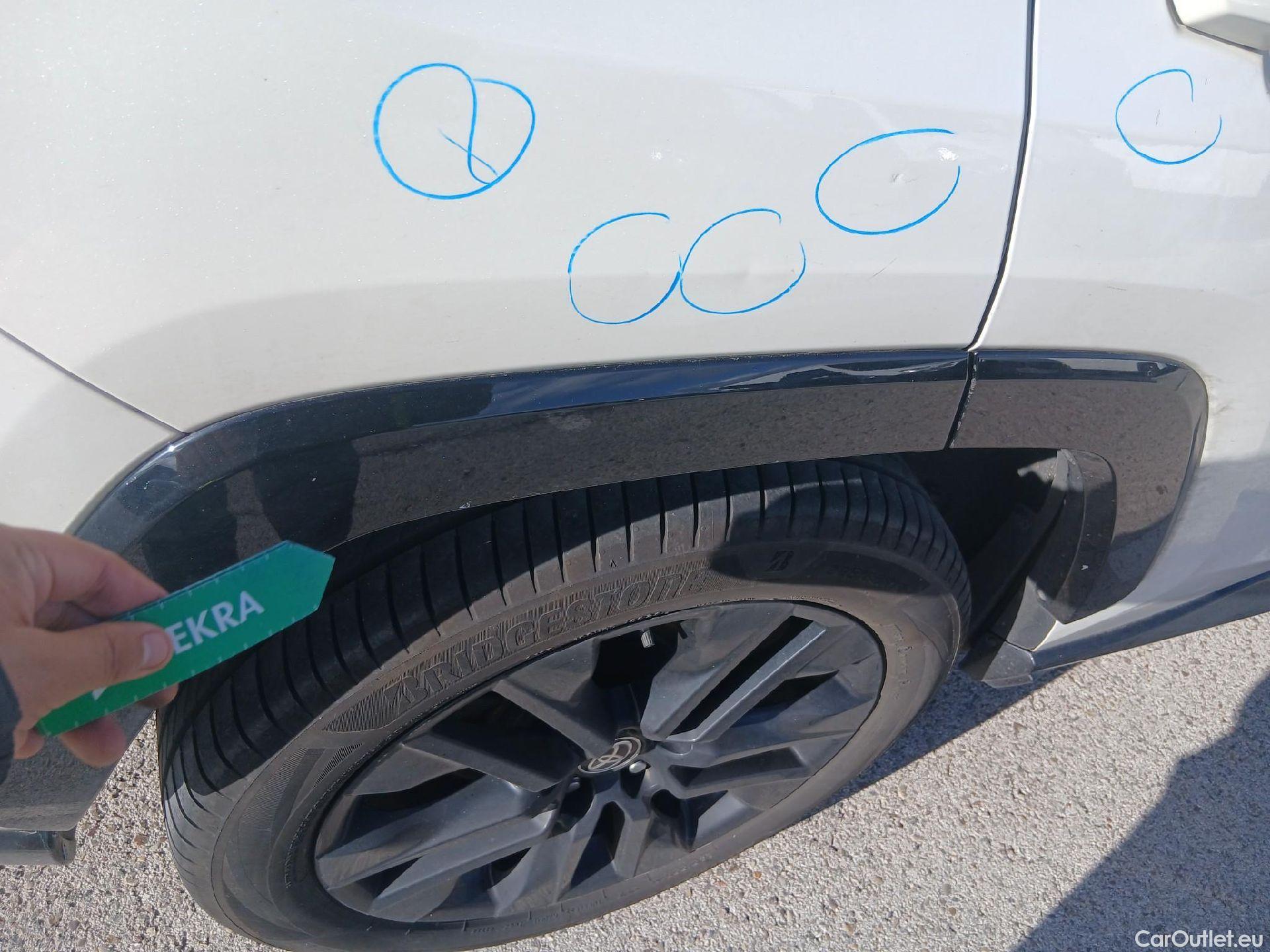  Toyota  RAV4 TOYOTA  / 2018 / 5P / todoterreno 2.5l 220H Style #30