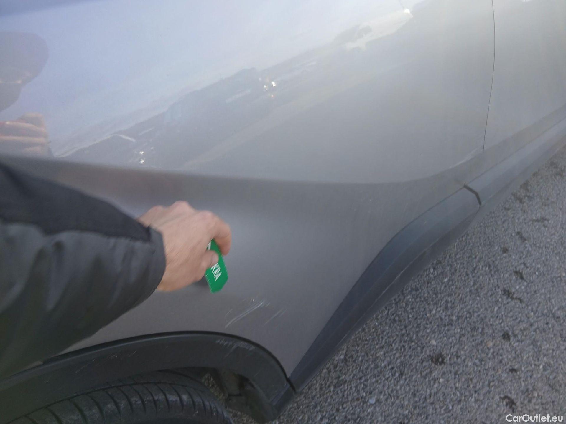  Toyota  C-HR TOYOTA  / 2016 / 5P / todoterreno 1.8 125H Advance (CX) #27