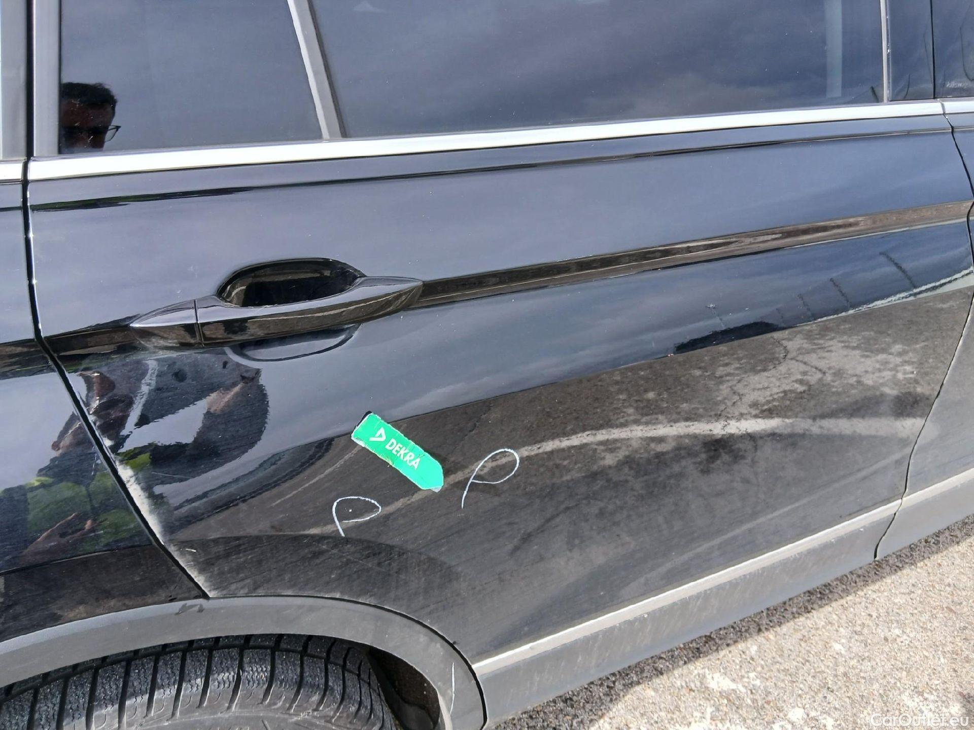  Volkswagen  Tiguan VOLKSWAGEN  Allspace / 2021 / 5P / todoterreno Life 2.0 TDI 110kW (150CV) DSG #37