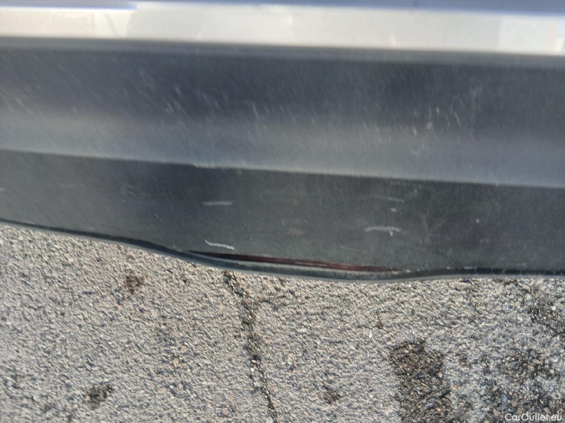  Toyota  C-HR TOYOTA  / 2016 / 5P / todoterreno 1.8 125H Advance (CX) #22