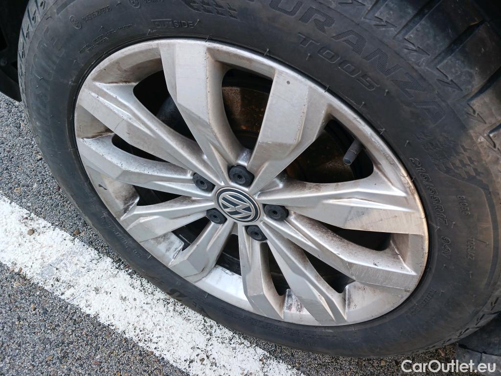  Volkswagen  T-ROC VOLKSWAGEN  / 2017 / 5P / todoterreno Advance 1.6 TDI 85kW (115CV) #9