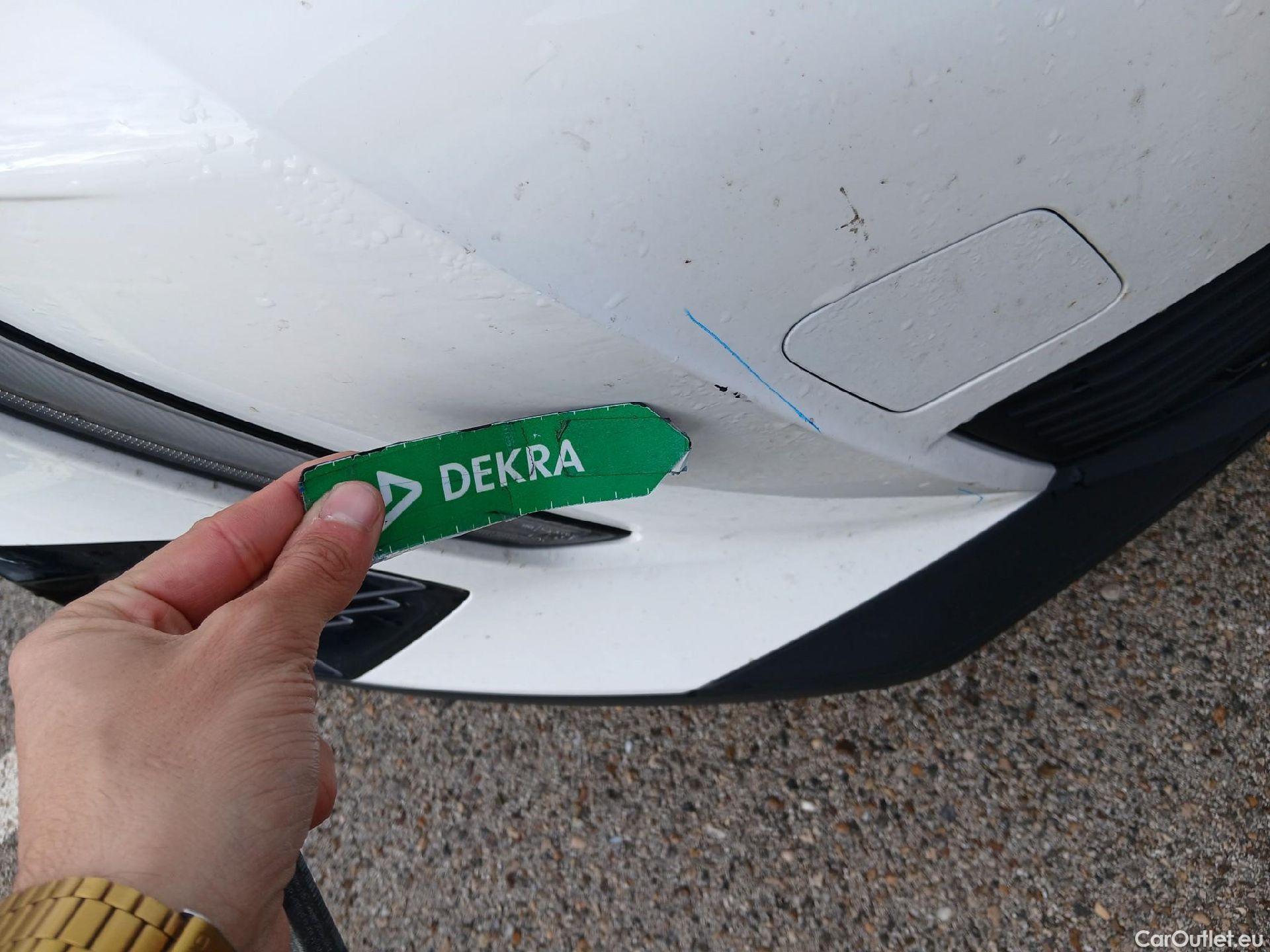  Peugeot  2008 PEUGEOT  / 2019 / 5P / todoterreno Active Puretech 100 S&S BVM6 #2