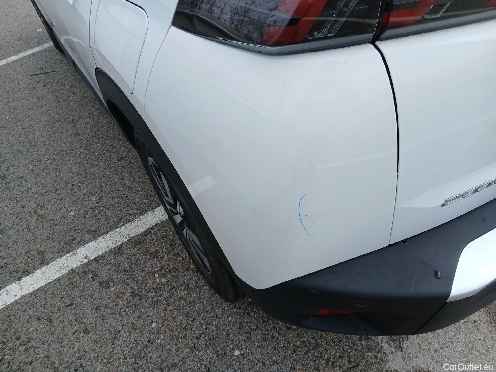  Peugeot  2008 PEUGEOT  / 2019 / 5P / todoterreno Active Puretech 100 S&S BVM6 #17