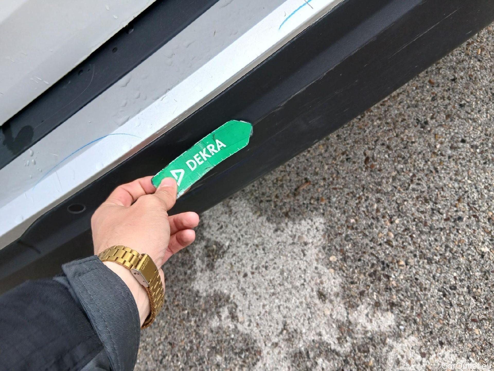  Peugeot  2008 PEUGEOT  / 2019 / 5P / todoterreno Active Puretech 100 S&S BVM6 #20