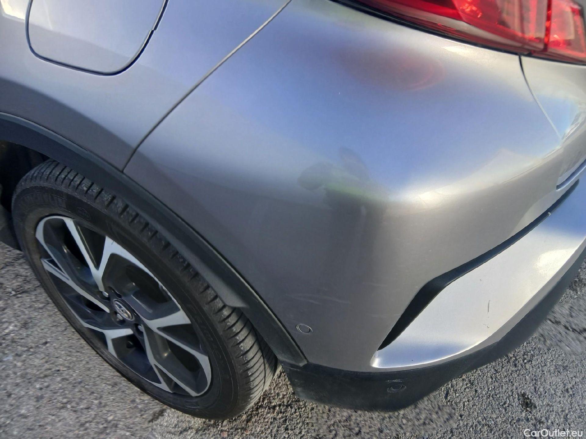  Toyota  C-HR TOYOTA  / 2016 / 5P / todoterreno 1.8 125H Advance (CX) #16