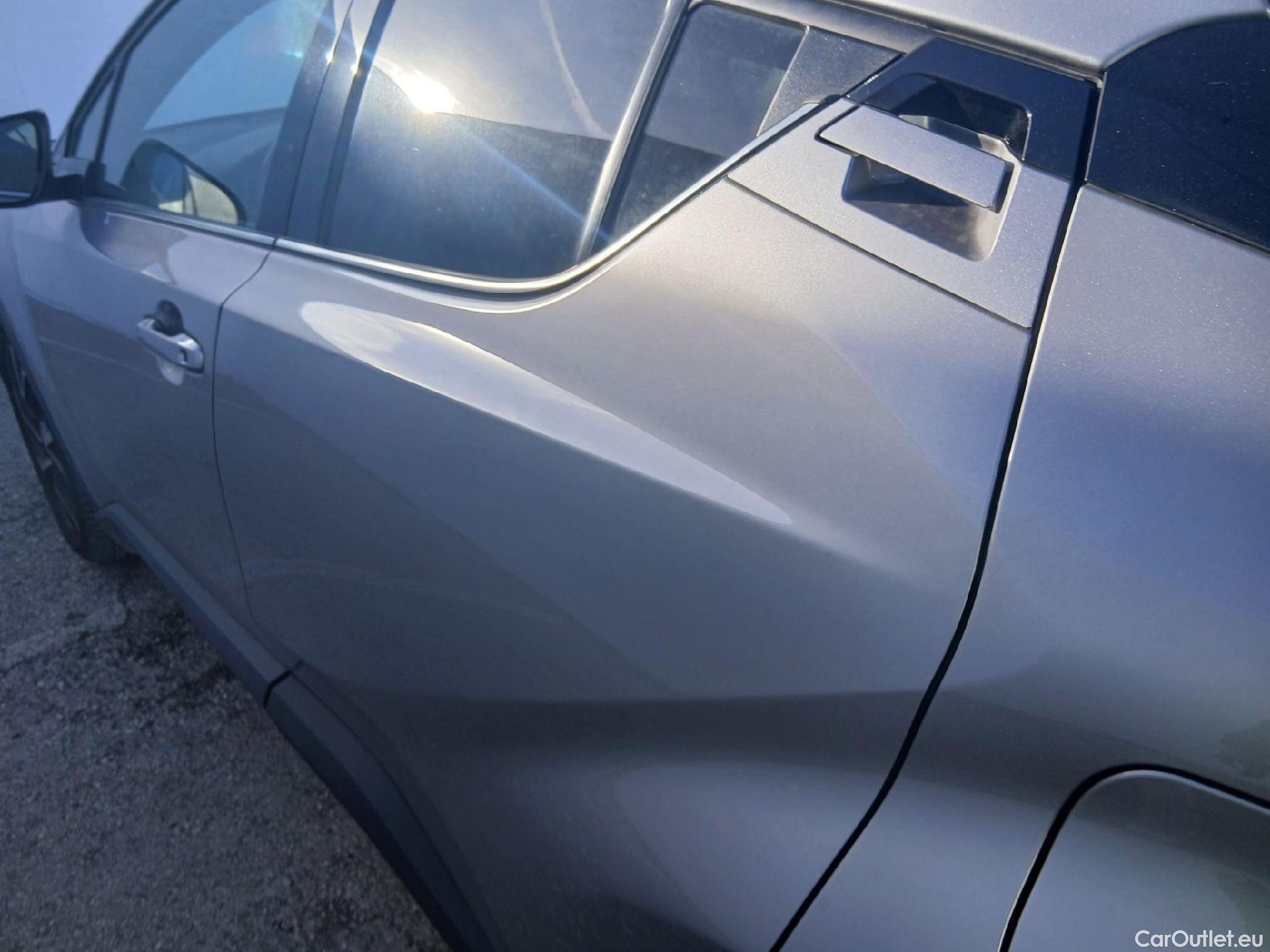  Toyota  C-HR TOYOTA  / 2016 / 5P / todoterreno 1.8 125H Advance (CX) #14