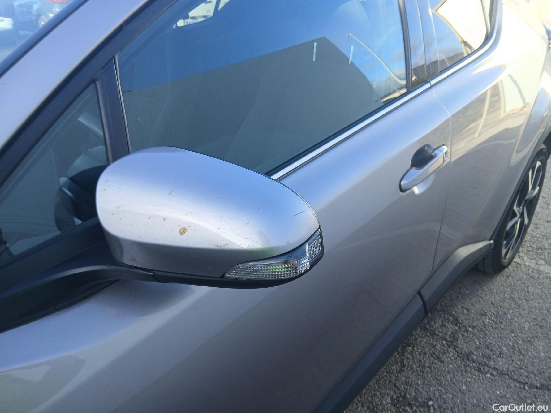  Toyota  C-HR TOYOTA  / 2016 / 5P / todoterreno 1.8 125H Advance (CX) #11