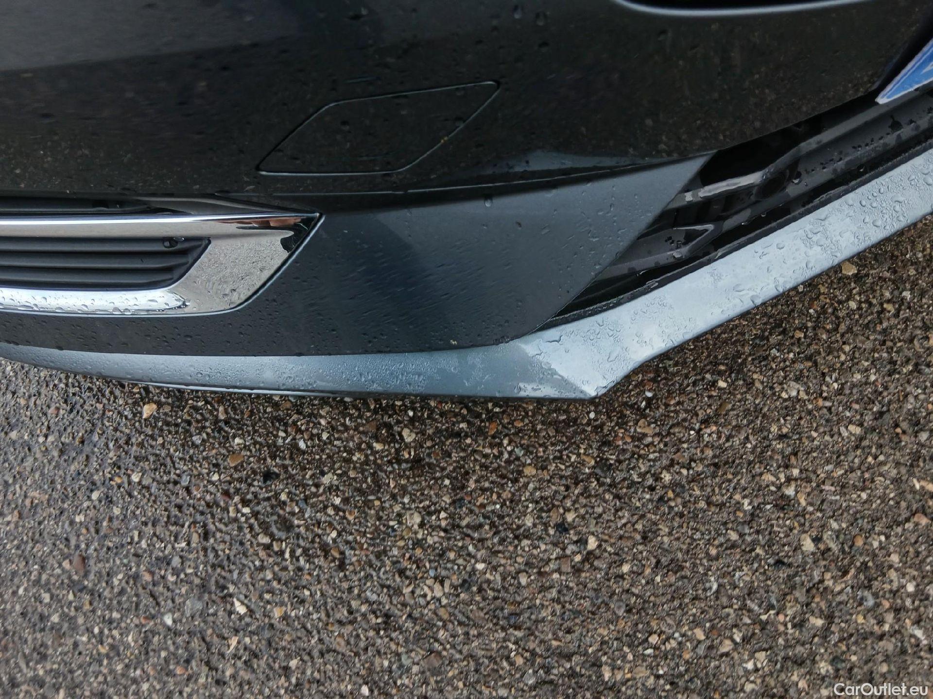  Volvo  XC60 VOLVO  / 2017 / 5P / todoterreno 2.0 T6 AWD Recharge Inscription Auto (AC) #2