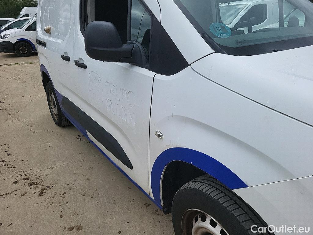  Citroen  Berlingo CITROEN  / 2018 / 3P / furgón derivado de turismo Talla M BlueHDi 100 CONTROL #6