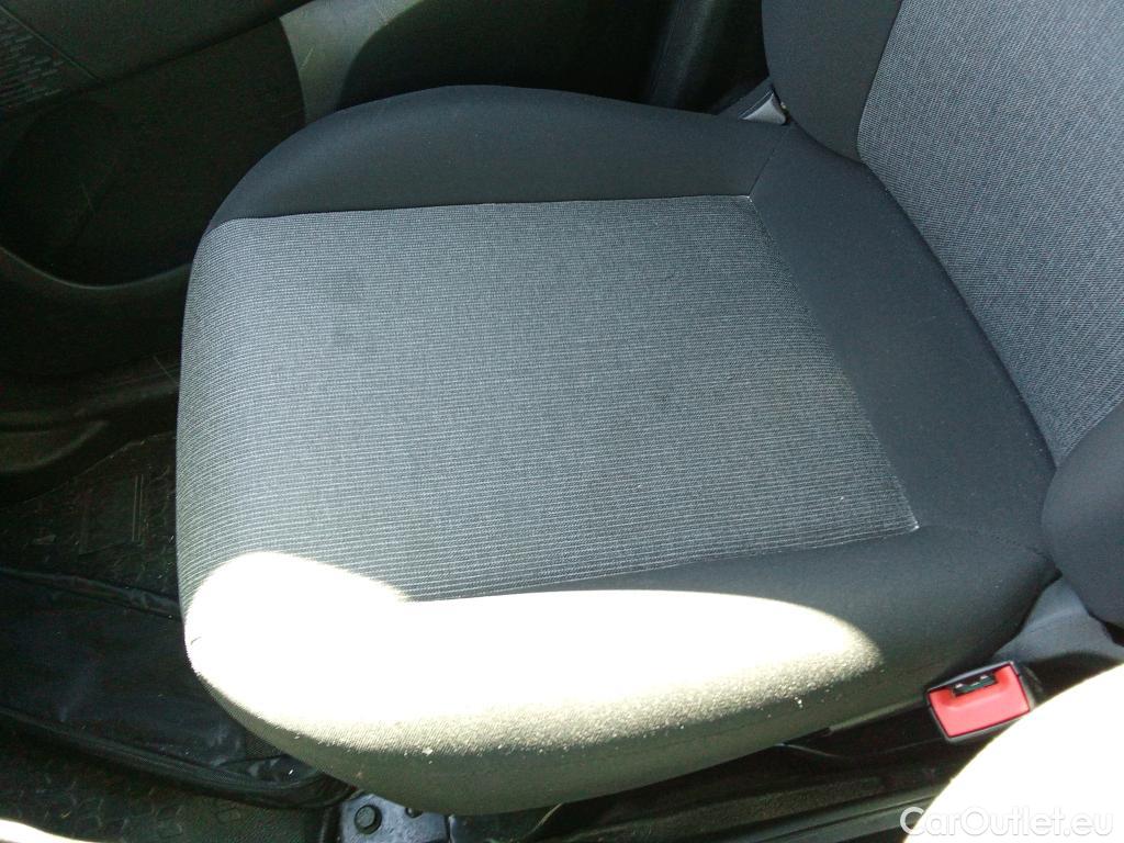  Fiat  Doblo FIAT Doblò Cargo/2015/4P/furgón derivado de turismo Cargo SX 1.6 Mjet 66kW (90CV) (AC) #6