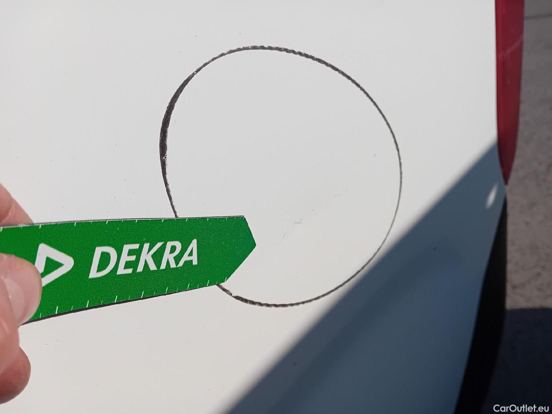  Fiat  Doblo FIAT Doblò Cargo/2015/3P/furgón derivado de turismo Cargo Base 1.3 Multijet 70kW (95CV) #13