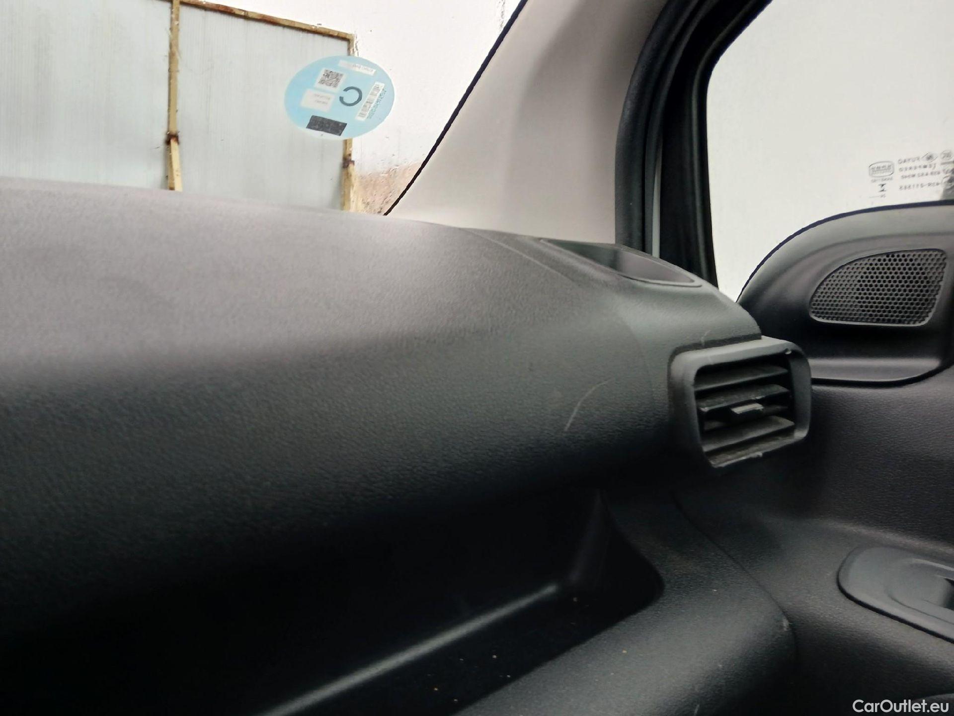  Peugeot  Partner PEUGEOT  / 2018 / 4P / furgón derivado de turismo Premium Standard 600kg BlueHDi 73kW (AC) #1