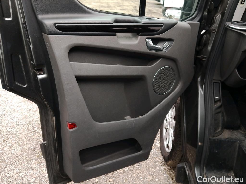  Ford  Tourneo FORD  Custom / 2012 / 5P / monovolumen 2.0 TDCI 96kW (130CV) L1 Titanium 17 #31