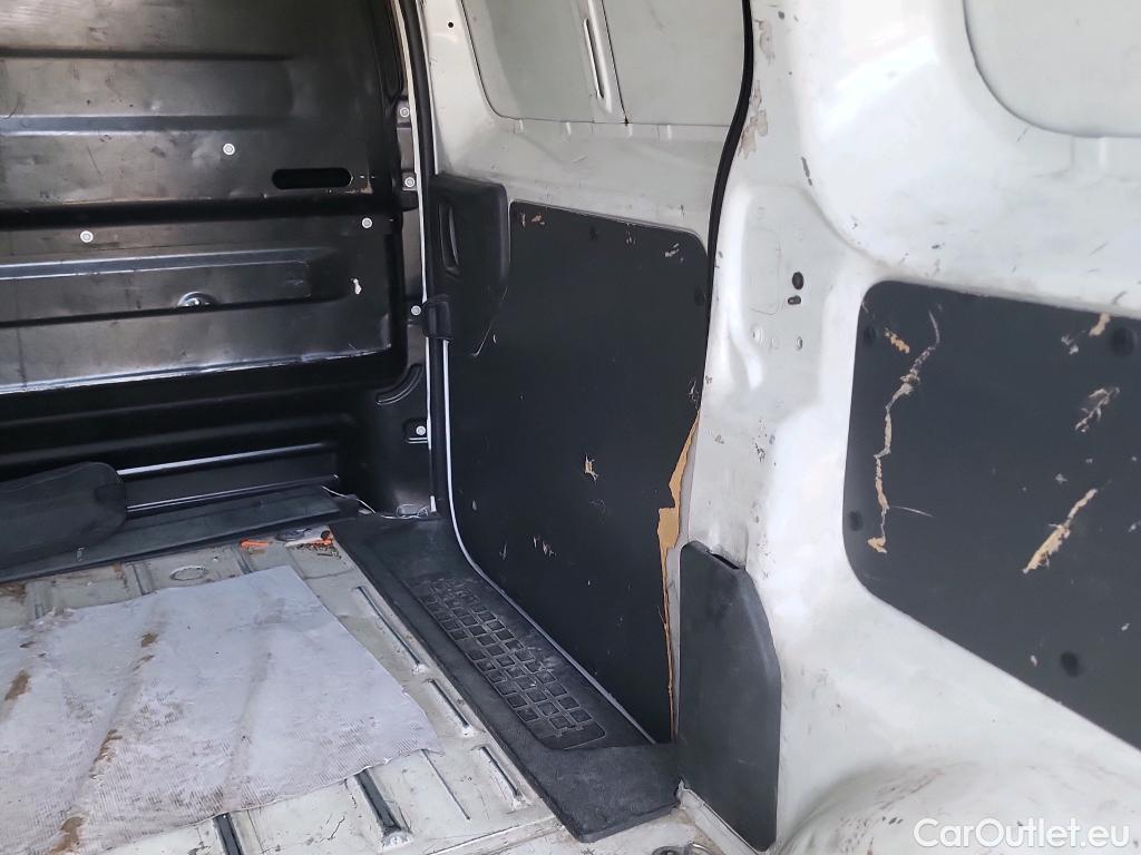  Peugeot  Expert PEUGEOT  Furgón Pro 2.0 BlueHDi 120 S&S Standard #1