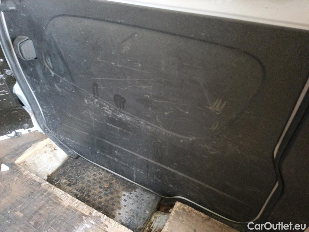  Fiat  Talento FIAT  / 2016 / 4P / furgón 1.2 Base Corto 2.0 MJet 88kW (120CV) #17