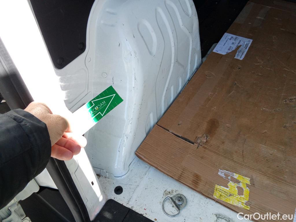  Fiat  Doblo FIAT Doblò Cargo/2015/4P/furgón derivado de turismo Cargo SX 1.6 Mjet 66kW (90CV) (AC) #3