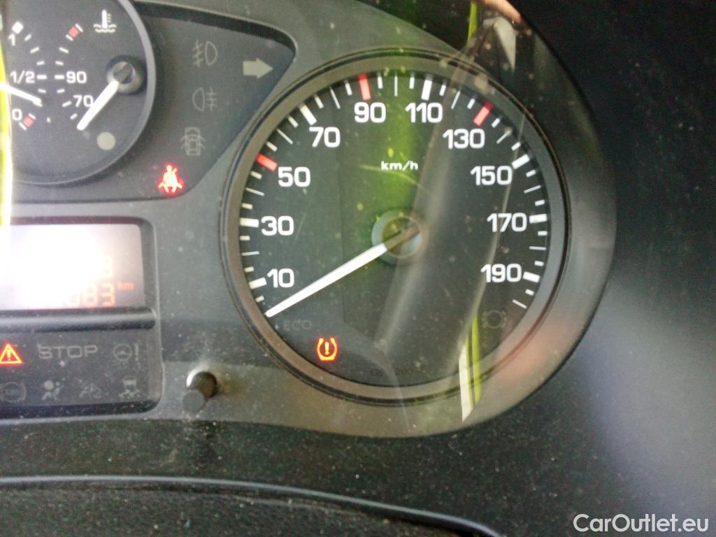  Citroen  Berlingo CITROEN  / 2015 / 4P / combi Multispace LIVE Edit.BlueHDi 74KW (100CV #25