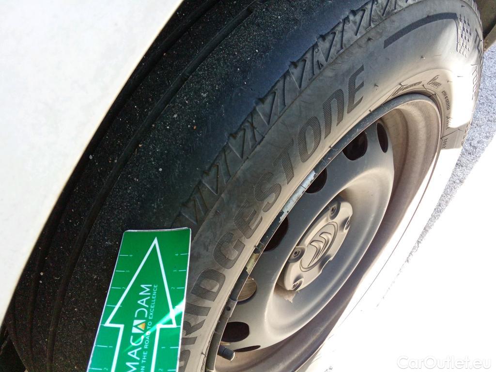  Citroen  Berlingo CITROEN  / 2015 / 4P / combi Multispace LIVE Edit.BlueHDi 74KW (100CV #10