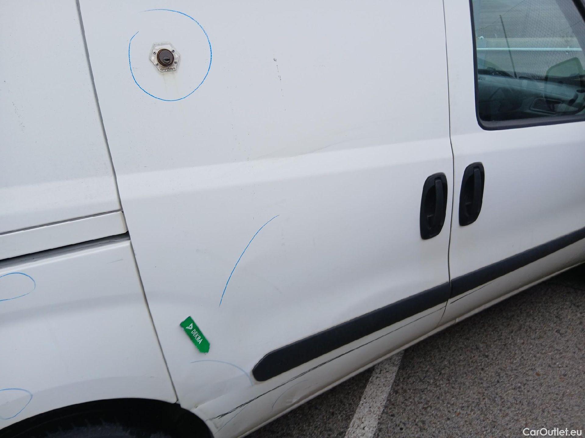  Opel  Combo OPEL  / 2012 / 3P / furgón derivado de turismo Cargo 1.3 CDTI 70kW (95CV) L1 H1 #31