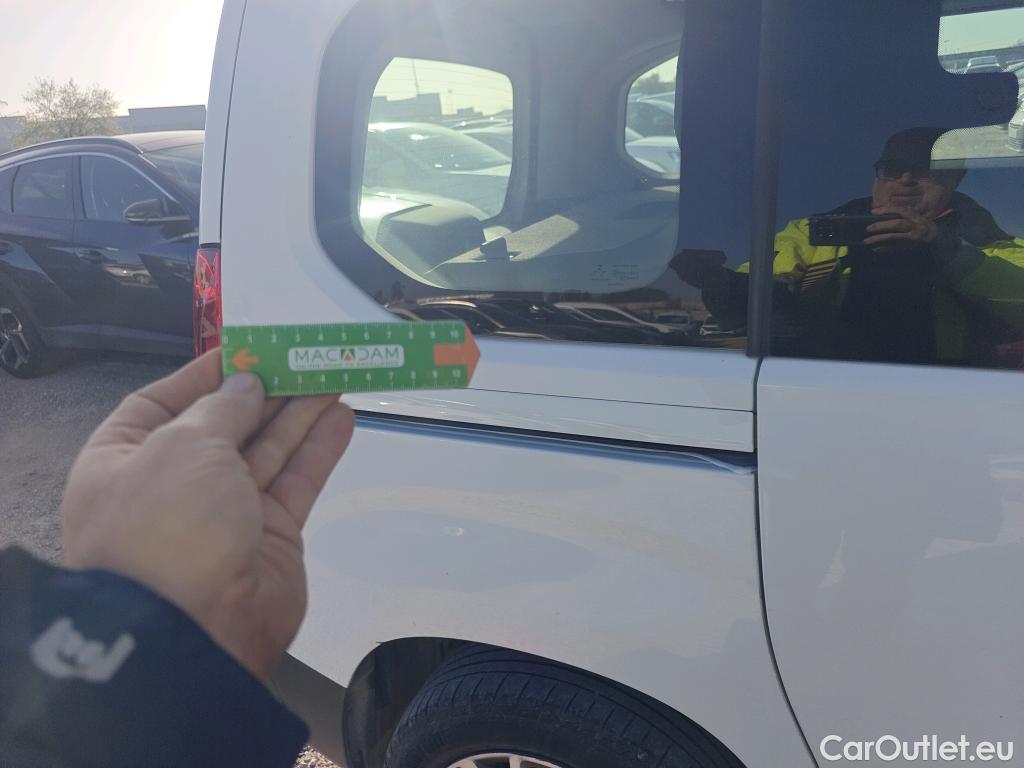  Citroen  Berlingo CITROEN  / 2018 / 5P / monovolumen compacto Talla M BlueHDi 100 S&S FEEL #55