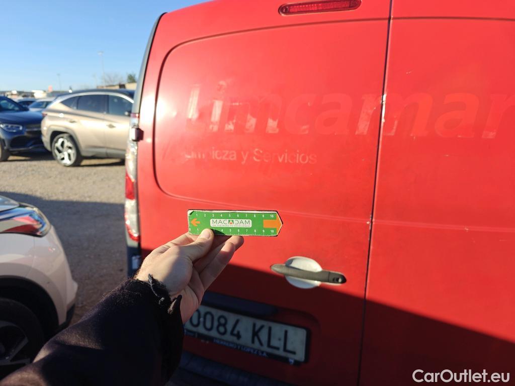  Renault  Kangoo  II Furgón Professional 1.5 dCi 90CV MT5 E6 #39