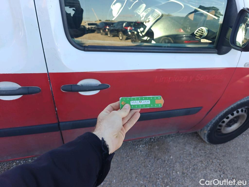  Renault  Kangoo  II Furgón Professional 1.5 dCi 90CV MT5 E6 #42