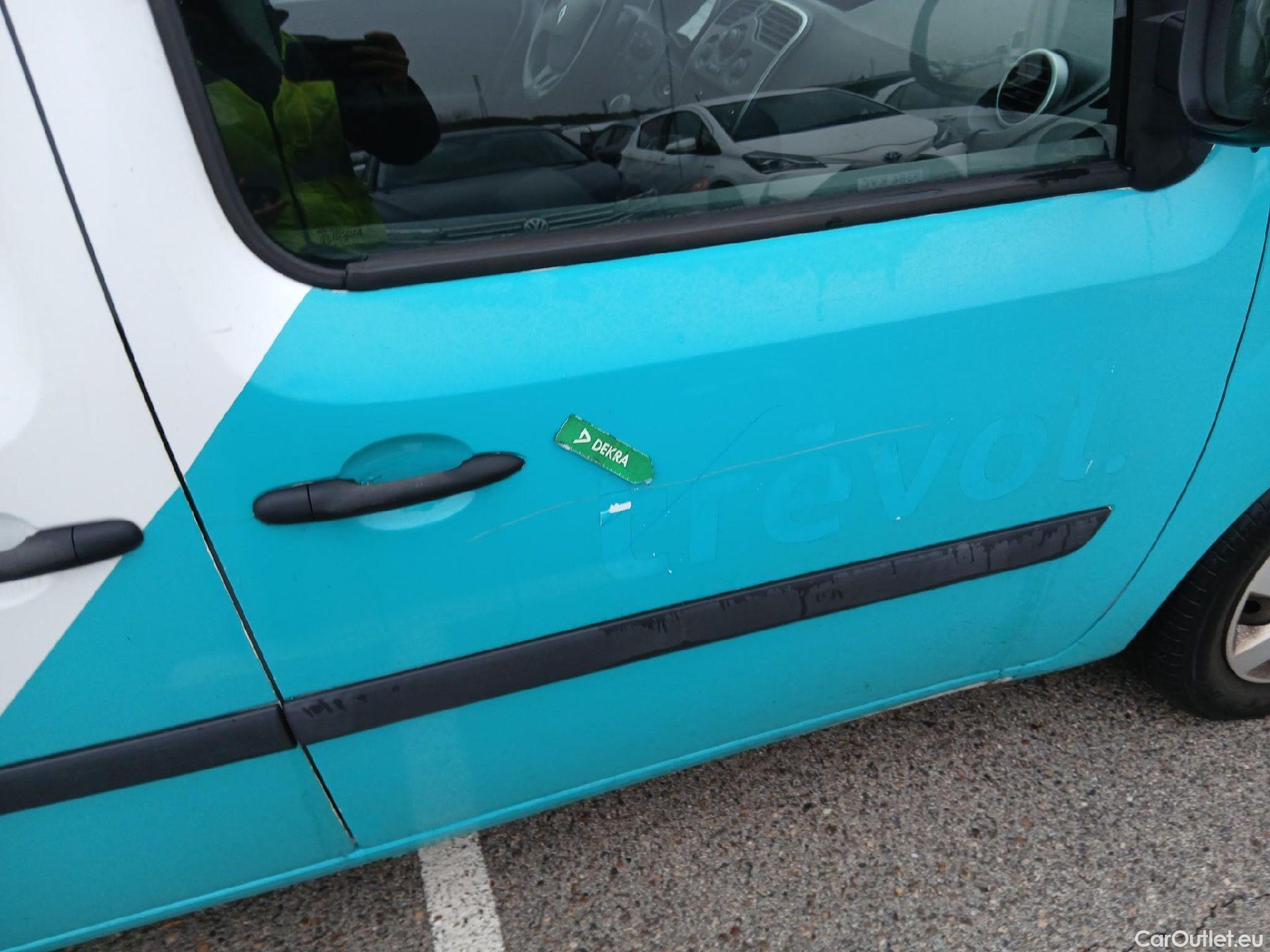  Renault  Kangoo RENAULT  Combi / 2013 / 4P / combi Profesional M1-AF En. dCi 66kW (90CV) E6 #26